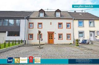 Haus kaufen in 54662 Beilingen, Beilingen: Charmantes Zweifamilienhaus mit Garten und Außenstellplätzen