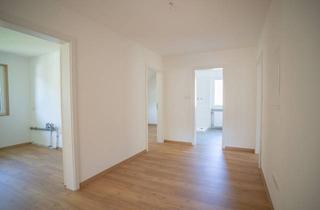 Wohnung mieten in Ellerbachweg 12, 56814 Ediger-Eller, Erstbezug nach Sanierung : Freundliche 4-Zimmer Wohnung mit Balkon in Ediger-Eller