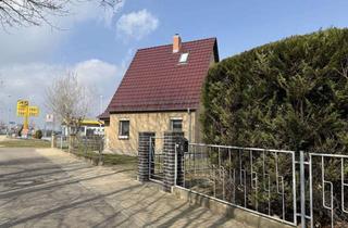 Wohnung kaufen in 06618 Naumburg, Sanierungsbedürftige Eigentumswohnung am Stadtrand