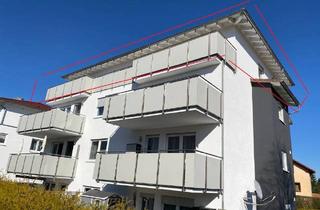 Wohnung kaufen in 78628 Rottweil, Rottweil - Dachgeschoßwohnung mit 5 Zimmern, 2 Balkonen und Tiefgaragen Stellplatz
