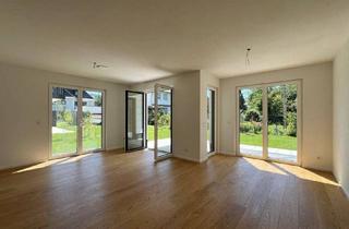 Wohnung kaufen in Oberbrunner Straße 20, 81475 München, München - Großzügige EG-Wohnung mit taghellem Souterrain und großem Privatgarten