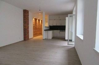 Wohnung mieten in Innere Schneeberger Straße, 08056 Innenstadt, Terrassen- Luxuswohnung mit Sonnenterasse 83,5 qm im Palais am Rathaus