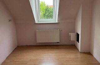 Wohnung mieten in Auenstraße, 99089 Andreasvorstadt, Ansprechende und modernisierte 5-Raum-DG-Wohnung in Erfurt