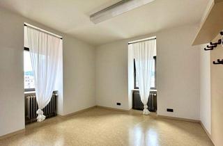 Gewerbeimmobilie mieten in 66663 Merzig, Super zentral gelegene Büroetage direkt an der Fußgängerzone in Merzig.