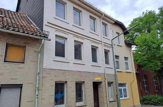 Anlageobjekt in 38350 Helmstedt, Investieren Sie Im Herzen von Helmstedt-kleines und leerstehendes Mehrfamilienhaus....