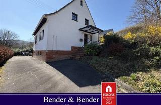 Einfamilienhaus kaufen in 57572 Niederfischbach, Niederfischbach - *RESERVIERT* Gemütliches, teilrenoviertes Einfamilienhaus mit großem Grundstück und Garage!