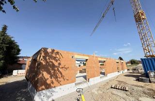 Wohnung kaufen in Agnesweg 7A und B, 93413 Cham, Neubau 2-Zimmer-Erdgeschosswohnung mit gehobener Innenausstattung