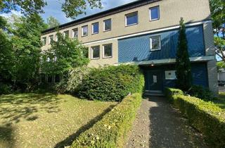 Wohnung kaufen in 12207 Lichterfelde, Ausbaureserve mit Potenzial - Dachgeschossrohling -