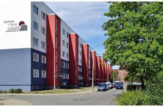 Wohnung mieten in Adam-Ileborgh-Str. 19, 39576 Stendal, Familienwohnung - 4-Zimmer Wohnung mit Balkon!