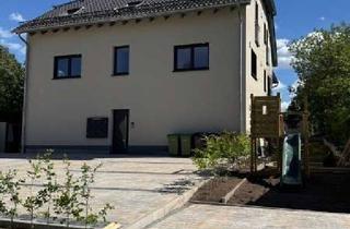 Wohnung mieten in 91126 Uigenau, Einmalige Gelegenheit! Erstbezug KfW 40 Sechsfamilienhaus in ruhiger Lage