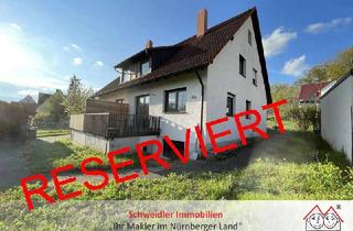 Doppelhaushälfte kaufen in 91080 Uttenreuth, Platz für alle! Gepflegte Doppelhaushälfte mit Carport u.v.m. in zentraler Lage von Uttenreuth