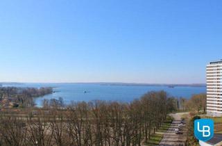 Wohnung kaufen in 24306 Plön, Kapitalanleger aufgepasst: Vermietete Etagenwohnung mit traumhaftem Blick über den Großen Plöner See