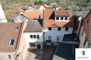 Einfamilienhaus kaufen in 55585 Hochstätten, Hochstätten - Saniertes Einfamilienhaus mit großem Grundstück und separater Wohneinheit inklusive