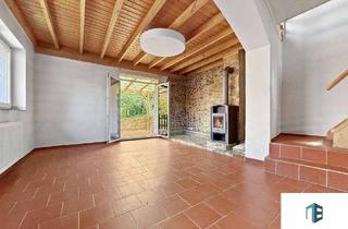 Einfamilienhaus kaufen in 55585 Hochstätten, Hochstätten - Saniertes Einfamilienhaus mit großem Grundstück und separater Wohneinheit inklusive
