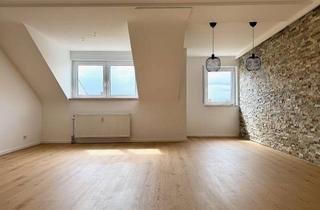 Wohnung mieten in Relaisstraße 13, 68219 Rheinau, Modernisierte und WG taugliche 3-Zimmer-Dachgeschosswohnung in Mannheim-Rheinau