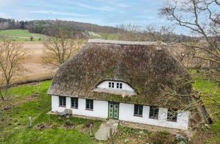 Haus kaufen in 18569 Neuenkirchen, Historisches Kleinod mit Blick übers Wasser - Erbbaurecht