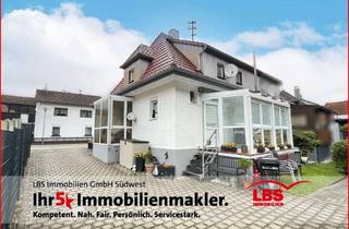 Doppelhaushälfte kaufen in 72517 Sigmaringendorf, Sanierte Doppelhaushälfte mit Wintergarten, Doppelgarage, Nebengebäude und Garten