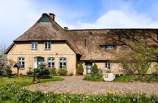 Haus kaufen in 25725 Schafstedt, Stilvolles Landhaus für die ganze Familie
