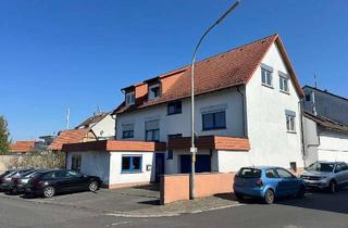 Mehrfamilienhaus kaufen in 63594 Hasselroth, Mehrfamilienhaus auf kleinem Grundstück in Hasselroth-Niedermittlau