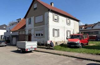 Grundstück zu kaufen in Kohlplattengasse 31, 72581 Dettingen, Grundstück ca. 1004 qm mit renovierungs-/abrissbedürftigem Haus