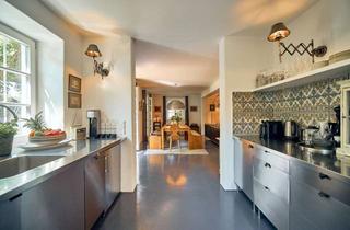 Wohnung kaufen in 83339 Chieming, Ein Zuhause mit Geschichte – Ein Garten, der das Herz berührt