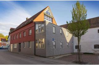 Haus kaufen in 84048 Mainburg, Mainburg - Stadthaus! Geräumiges Wohnhaus mit zahlreichen Zimmern, 2 Bädern, Dachterrasse und mehr!
