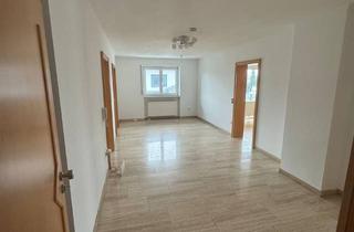 Wohnung mieten in Schmiedfeld, 94365 Parkstetten, Helle 3-Zimmer-Wohnung mit zwei Balkonen und EBK in Parkstetten