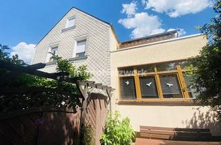 Haus kaufen in Zum Schwarzbach, 95126 Schwarzenbach a d Saale, *Mehrgenerationenhaus oder großzügiges Wohnen mit Blick ins Grüne – Ihr neues Zuhause auf dem Land*