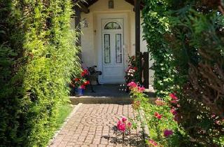 Einfamilienhaus kaufen in 42113 Wuppertal, Wuppertal - 2 Wohnungen im Einfamilienhaus | Garage, Terrasse u. Balkon
