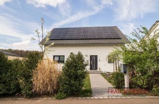 Einfamilienhaus kaufen in 78269 Volkertshausen, Volkertshausen - Modernes Familienparadies mit Pool und Smart Living - Ihr neues Zuhause in Volkertshausen