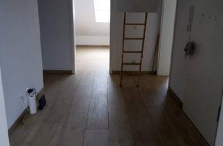 Wohnung mieten in 82407 Wielenbach, WOHNEN AUF DEM LAND Neuwertige schöne 4-Zimmer-Dachgeschoss-Wohnung mit zwei Balkonen