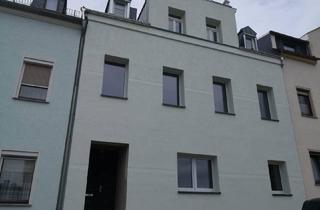 Wohnung mieten in 07985 Elsterberg, Herrliche, energetisch sanierte Wohnung/5,5 Zimmer + 2-Raum Wohnung oder gleich das komplette Haus
