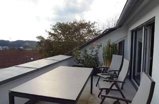 Wohnung kaufen in 88447 Warthausen, NÄHE BIBERACH! Traumhaft schöne 2,5 Zi.- WHG mit EBK, Loggia & fantastischer Aussicht zu verkaufen!