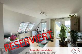 Wohnung kaufen in 90556 Cadolzburg, Schöner Ausblick: Sonnige 2-Zimmer-DG-Wohnung mit zwei Balkonen & Kfz-Stellplatz in Cadolzburg