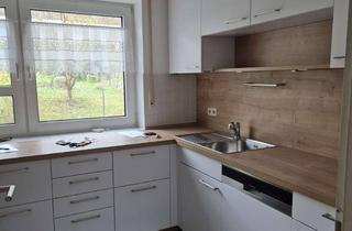 Wohnung mieten in Ihringstraße 12, 97199 Ochsenfurt, Stilvolle 3-Zimmer-Wohnung mit Balkon und Einbauküche in Ochsenfurt