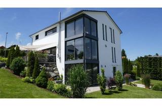 Einfamilienhaus kaufen in 87600 Oberbeuren, Exklusives Einfamilienhaus am Hang mit Einliegerwohnung – Wohnen auf drei Etagen – Bergblick