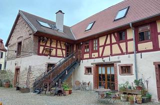 Wohnung mieten in Hauptstrasse 33, 61194 Niddatal, Maisonette für 1 - 2 Personen in historischem Ambiente auf dem Propsteihof in Assenheim
