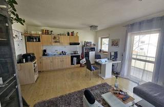 Wohnung kaufen in 94209 Regen, Sonnige Kapitalanlage mit Balkon: Gepflegte 2-Zimmer-Wohnung in ruhiger Lage von Regen