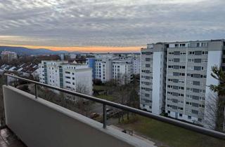 Wohnung kaufen in Schumacherstr. 25, 76275 Ettlingen, Modernisierte 3-Zimmer-Wohnung mit Weitblick, Balkon und EBK in Ettlingen Neuwiesenreben