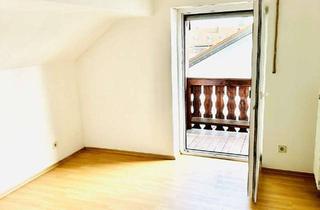Wohnung mieten in Herdweg 1d, 85652 Pliening, Exklusive, gepflegte 2-Raum-DG-Wohnung mit Balkon in Pliening