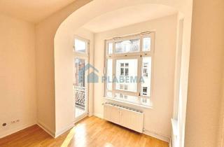 Wohnung mieten in Wismarsche Straße 123, 19053 Altstadt, 3-Zimmer-Altbauwohnung mit Erker, Balkon, modernem Bad und neuer Küche – zentrumsnah