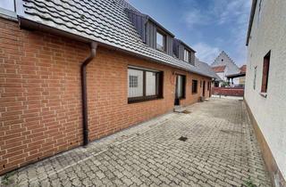 Haus kaufen in 97776 Eußenheim, Familienfreundliches Wohnen mit Garten und Carport!