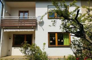 Doppelhaushälfte kaufen in 97456 Dittelbrunn, Dittelbrunn - Doppelhaushälfte DHH Hambach 1974 Haus 115 qm