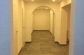 Wohnung mieten in Talblick, 56357 Holzhausen, 4-Zimmer-Wohnung mit Glasfaser, Balkon, Garage, Stellplatz, Gäste WC, Einbauküche.
