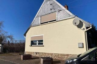Einfamilienhaus kaufen in 06556 Voigtstedt, Einfamilienhaus mit Nebengelass in ruhiger Ortsrandlage von Voigtstedt