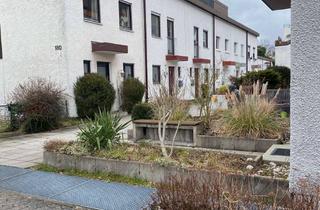 Haus mieten in Fastlinger Ring 184, 85716 Unterschleißheim, Großzügiges Reihenmittelhaus in gepflegter und familienfreundlicher Lage in Unterschleißheim
