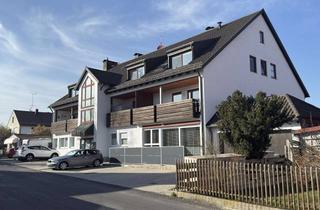 Wohnung kaufen in 82272 Moorenweis, Geräumige 4-Zimmer-Wohnung mit großer Wohnküche, Loggia und Pkw-Stellplatz in ruhiger Lage