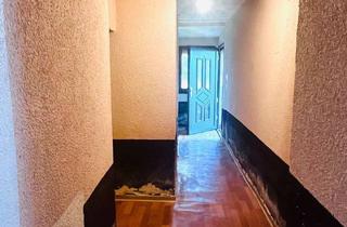 Doppelhaushälfte kaufen in 36404 Vacha, Doppelhaushälfte mit Ausbaupotenzial und Garage in Vacha