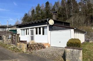 Haus kaufen in Am Lindenborn, 54570 Deudesfeld, Sonnenhaus mit zwei Garagen