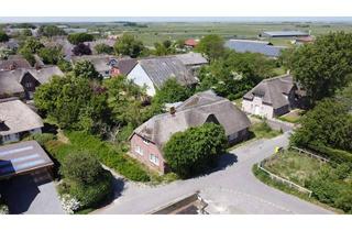 Bauernhaus kaufen in 25938 Oldsum, Ehemaliges Bauernhaus unter Reet möchte aus dem Dornröschenschlaf geweckt werden!